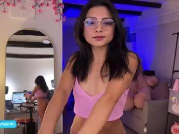 Check out our webcam shows gallery and message on a personal level with our sweet squirt cams hosts, showing off their natural physiques and sex toys.