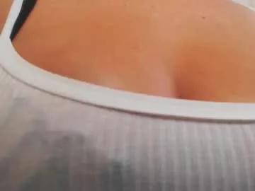 vikiwaitingforyou from Chaturbate