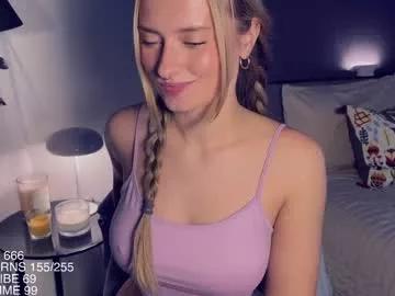 Photos of yvie_ from Chaturbate is Freechat