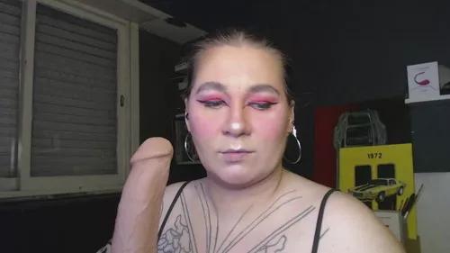 Check out our webcam shows gallery and message on a personal level with our sweet squirt cams hosts, showing off their natural physiques and sex toys.