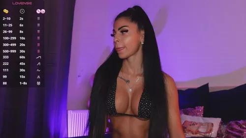 Check out our webcam shows gallery and message on a personal level with our sweet squirt cams hosts, showing off their natural physiques and sex toys.