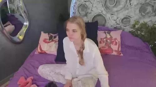 chloelens from Cherry is Freechat