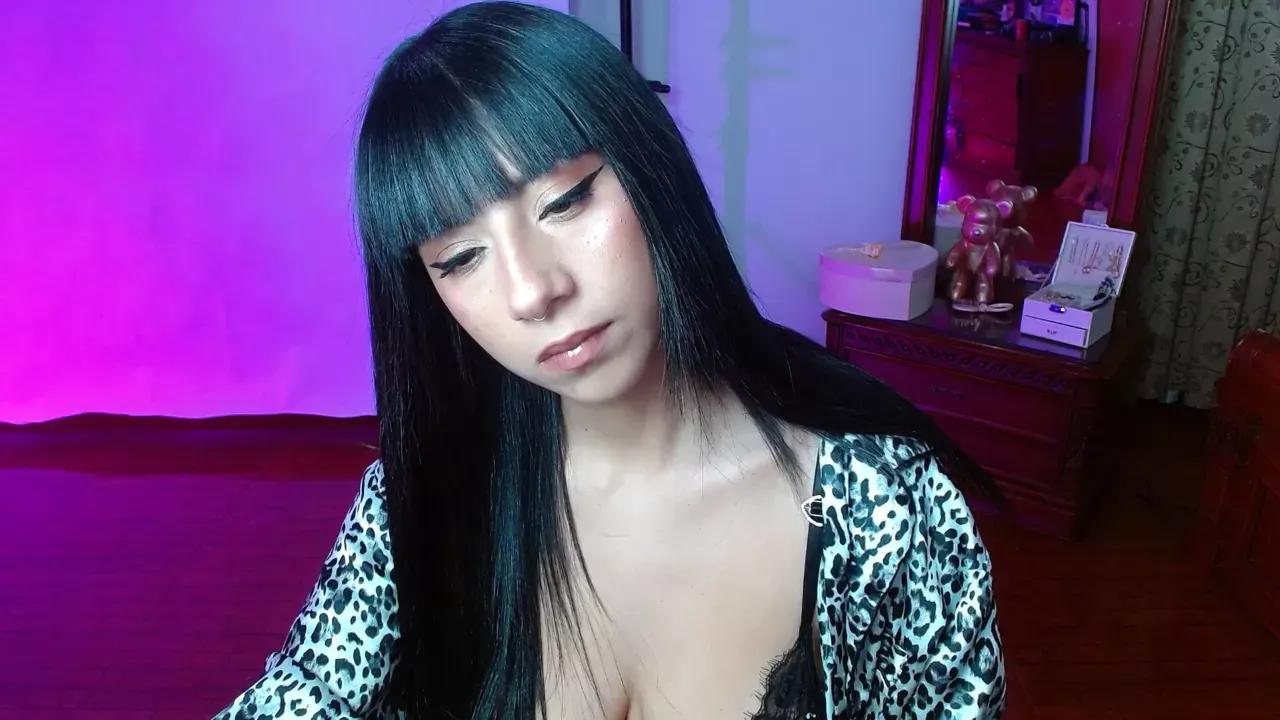 darkmoonn from Cherry is Freechat