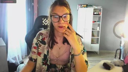 dartasweet from Cherry is Freechat