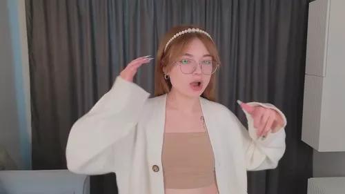 elizabethfee from Cherry is Freechat