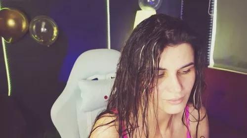 Check out our webcam shows gallery and message on a personal level with our sweet squirt cams hosts, showing off their natural physiques and sex toys.