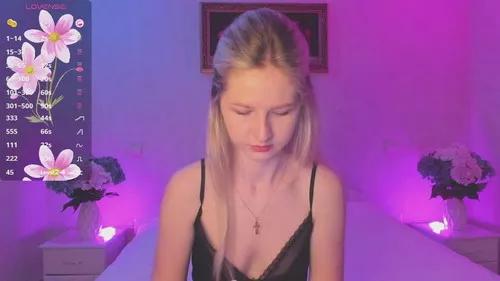 emilyshinex from Cherry is Freechat