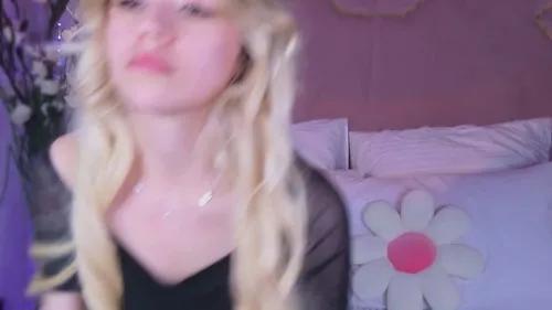 estellarich from Cherry is Freechat