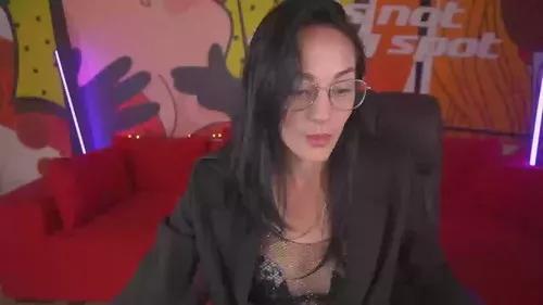 evilune from Cherry is Freechat