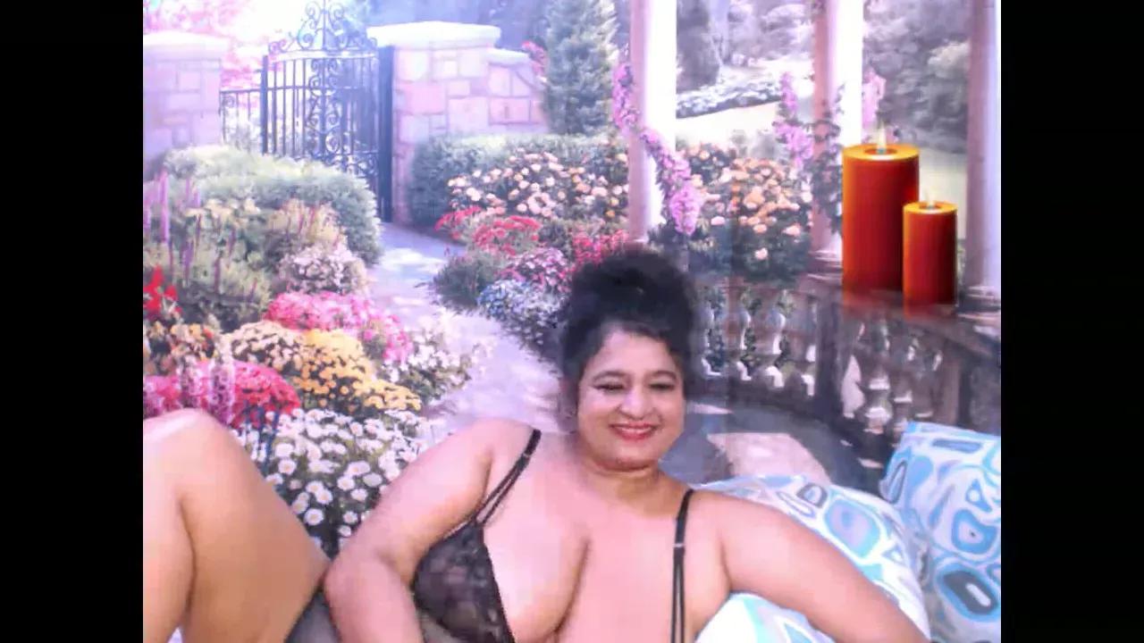 indianstar75 from Cherry is Freechat