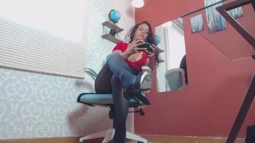 Check out our webcam shows gallery and message on a personal level with our sweet squirt cams hosts, showing off their natural physiques and sex toys.