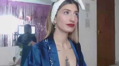 Check out our webcam shows gallery and message on a personal level with our sweet squirt cams hosts, showing off their natural physiques and sex toys.
