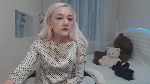 Photos of karmenhh from Cherry is Freechat