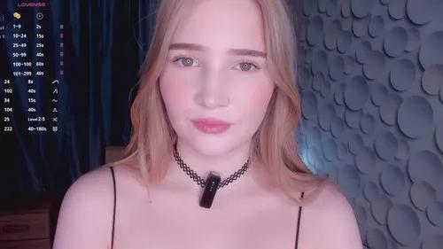 lianaloss from Cherry is Freechat