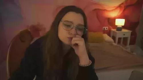 magicpeachh from Cherry is Freechat