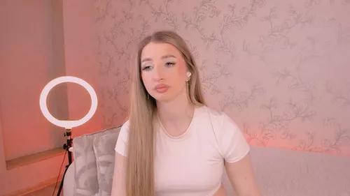 milkywaybaby from Cherry is Freechat