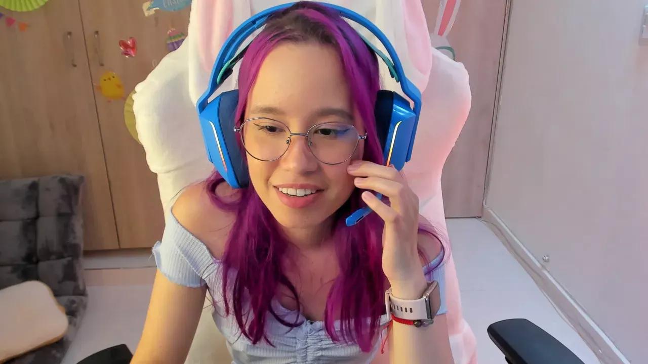 Check out our webcam shows gallery and message on a personal level with our sweet squirt cams hosts, showing off their natural physiques and sex toys.