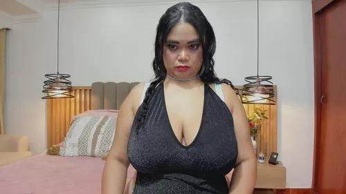 niamorelli from Cherry is Freechat