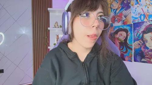 purpleebaby from Cherry is Freechat