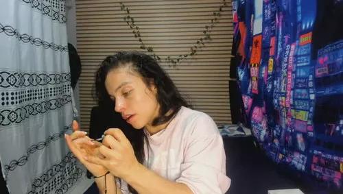 Check out our webcam shows gallery and message on a personal level with our sweet squirt cams hosts, showing off their natural physiques and sex toys.