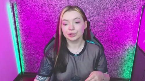 Photos of sadpotatoo from Cherry is Freechat