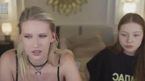 scarlettsweet from Cherry is Freechat