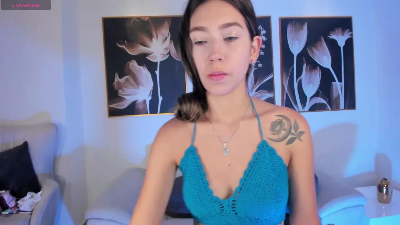 Check out our webcam shows gallery and message on a personal level with our sweet squirt cams hosts, showing off their natural physiques and sex toys.