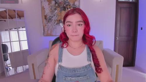 violettcastel from Cherry is Freechat