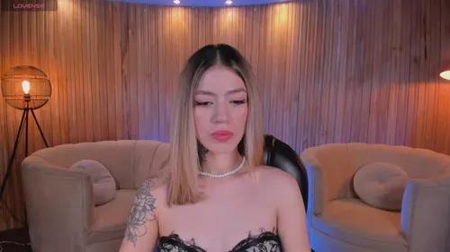 Check out our webcam shows gallery and message on a personal level with our sweet squirt cams hosts, showing off their natural physiques and sex toys.
