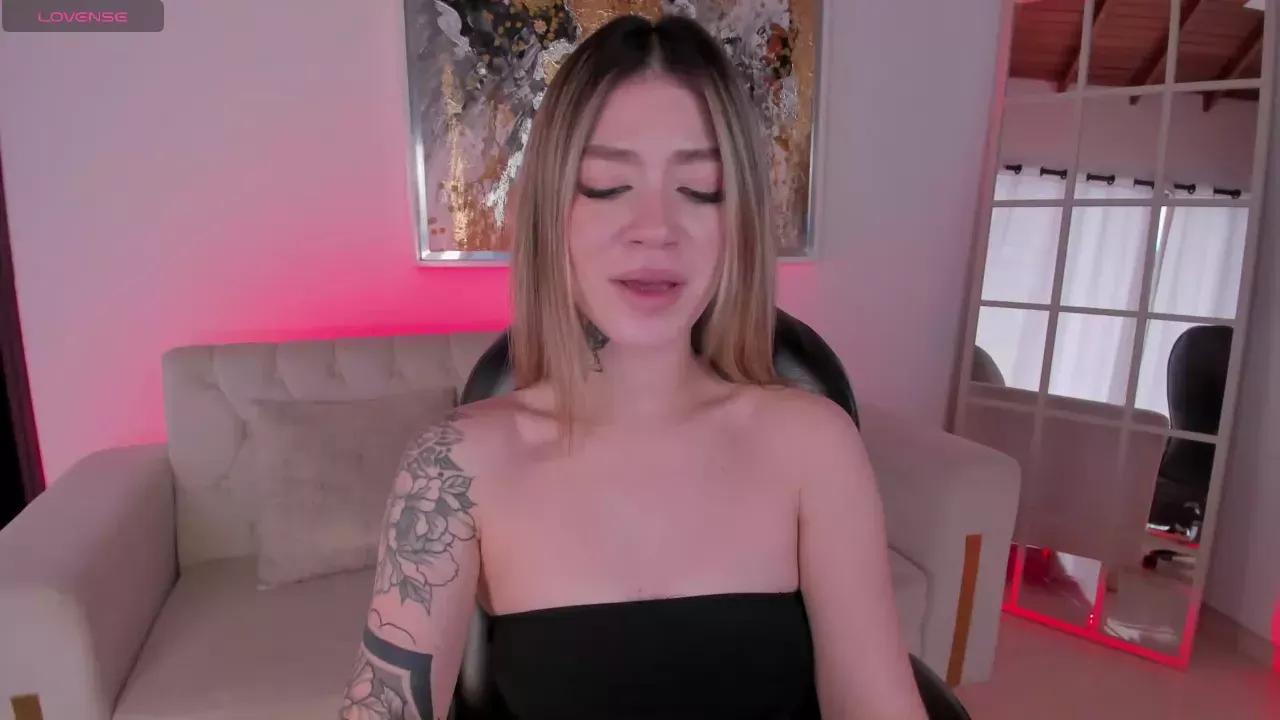 Check out our webcam shows gallery and message on a personal level with our sweet squirt cams hosts, showing off their natural physiques and sex toys.