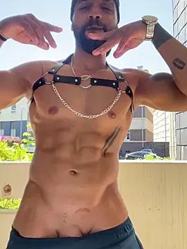 1Richrichard1 from StripChat is Freechat