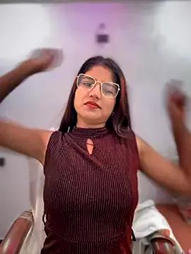 4U143 model from StripChat