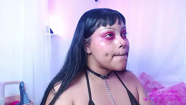 666hotline from StripChat is Freechat