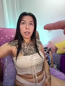 _antonella_dreamss from StripChat is Freechat