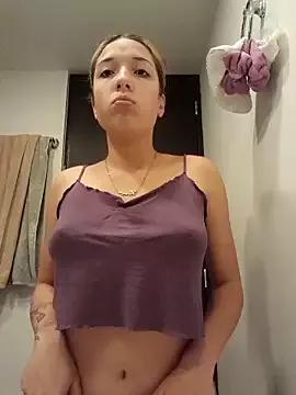 _ArianaMiller from StripChat is Freechat