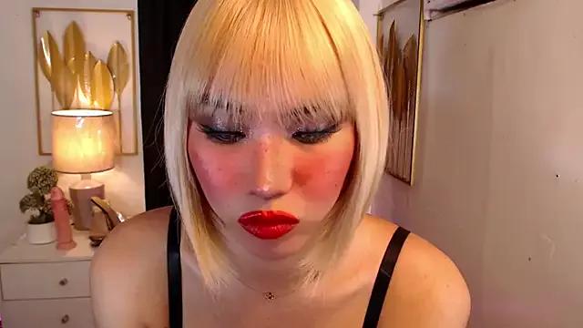 Check out our webcam shows gallery and message on a personal level with our sweet squirt cams hosts, showing off their natural physiques and sex toys.