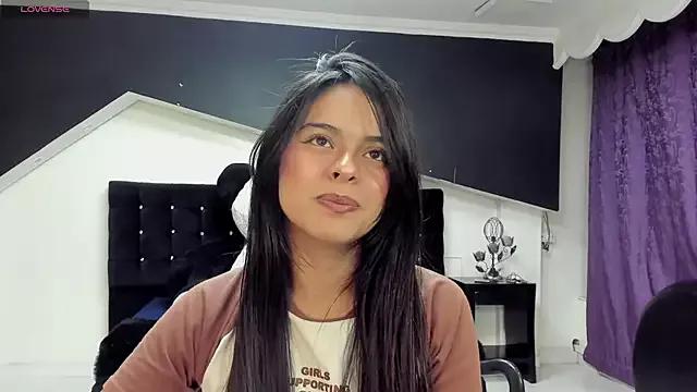 _Hanna_Lee from StripChat is Freechat
