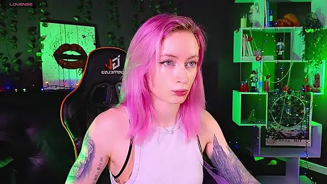 Check out our webcam shows gallery and message on a personal level with our sweet squirt cams hosts, showing off their natural physiques and sex toys.