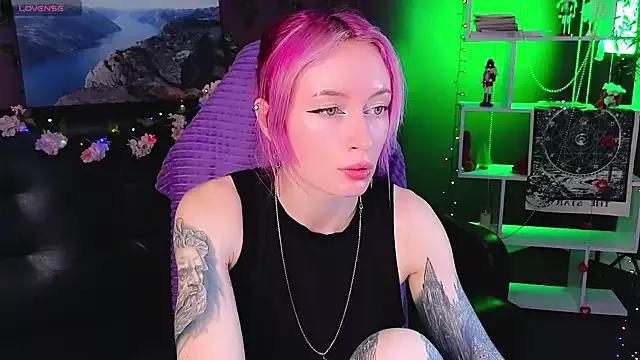 _HelenCarter from StripChat is Freechat