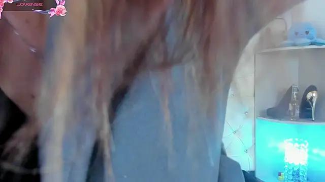 Check out our webcam shows gallery and message on a personal level with our sweet squirt cams hosts, showing off their natural physiques and sex toys.