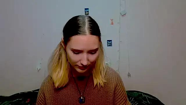 _kikiclark__ from StripChat is Freechat
