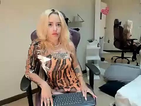 _maia_smith1999 from StripChat is Freechat