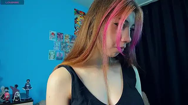 Check out our webcam shows gallery and message on a personal level with our sweet squirt cams hosts, showing off their natural physiques and sex toys.