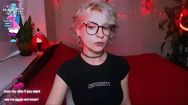 _Moonlight_t from StripChat