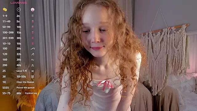 _Rose_Charming_ from StripChat is Freechat