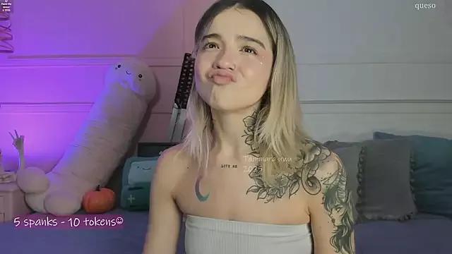 Check out our webcam shows gallery and message on a personal level with our sweet squirt cams hosts, showing off their natural physiques and sex toys.