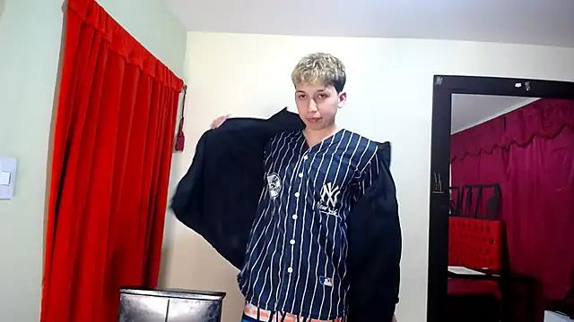 _Thomas_hot_ from StripChat is Freechat