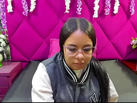 _Violeta_18 from StripChat is Freechat