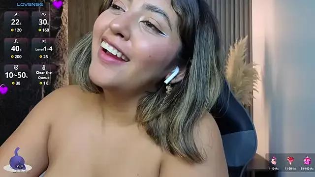Check out our webcam shows gallery and message on a personal level with our sweet squirt cams hosts, showing off their natural physiques and sex toys.