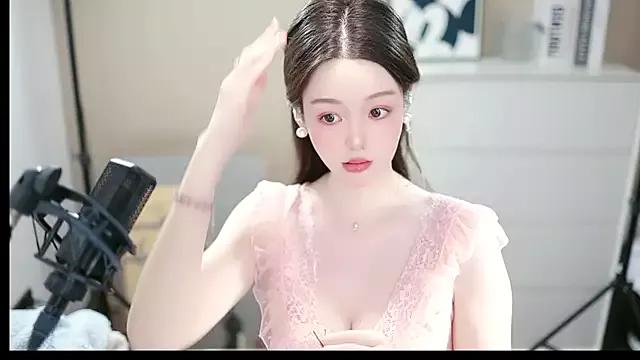 abbyli12 from StripChat is Freechat